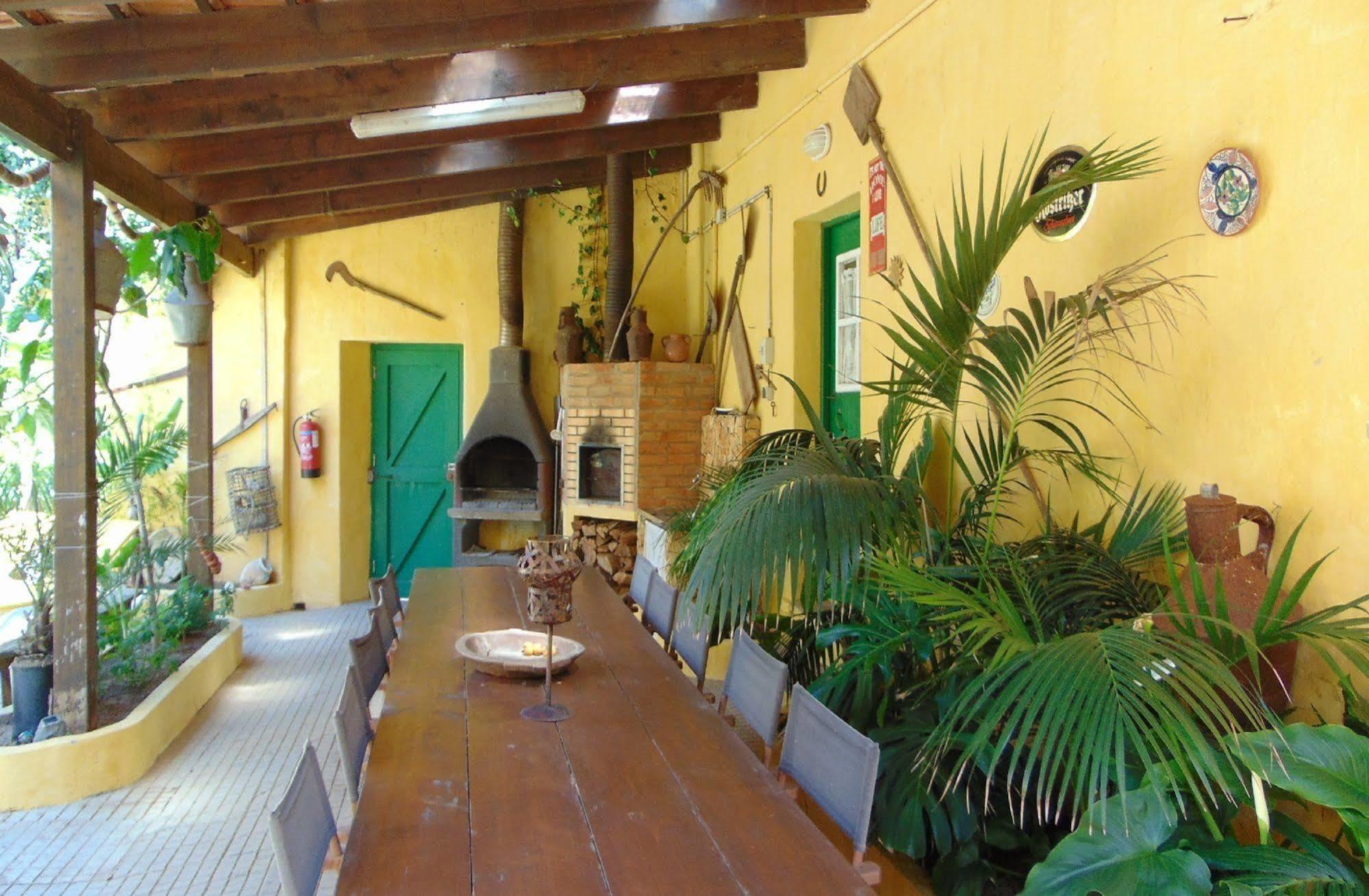 Casa Mestre Guesthouse Vila do Bispo Bagian luar foto
