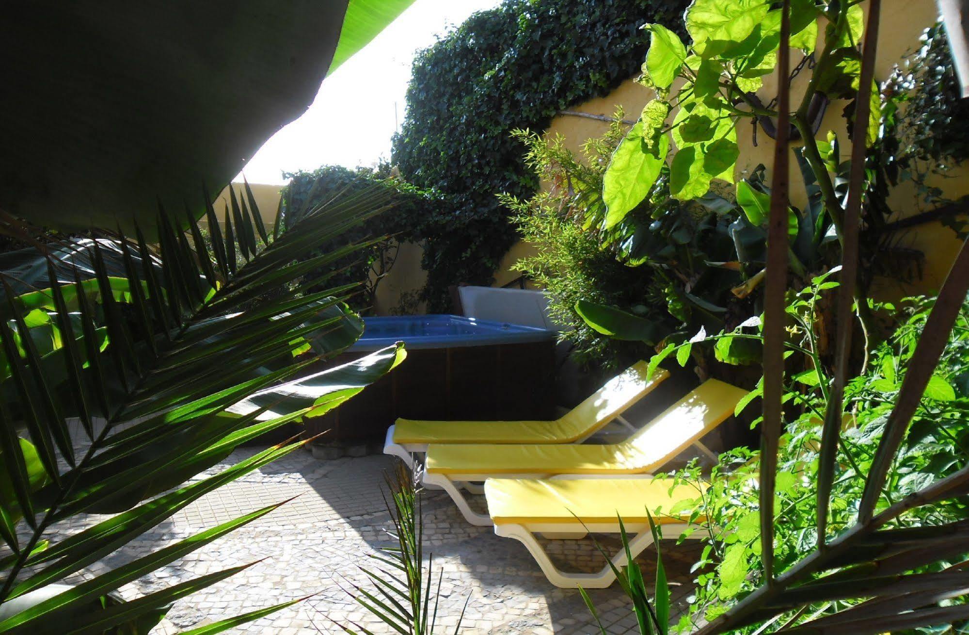 Casa Mestre Guesthouse Vila do Bispo Bagian luar foto